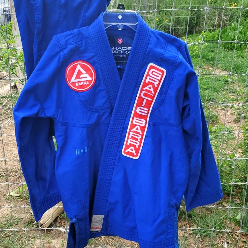Gracie Barra Limited Edition Train Light Gi A1